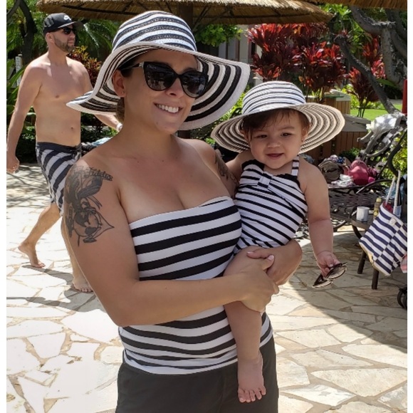 Mommy and me hats - Picture 2 of 5